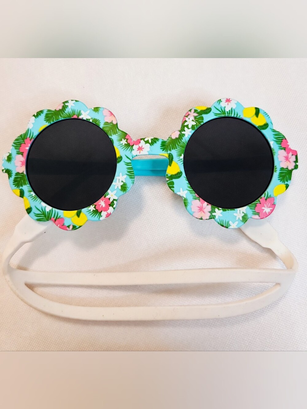 Tropical Floral Flower-Shaped Dog Sunglasses – Medium – NWT/Never Used